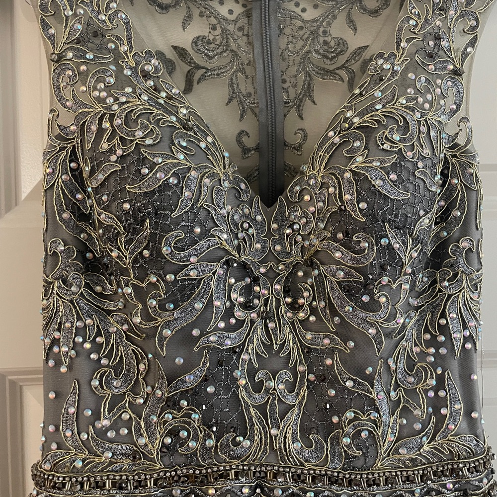 Tony Bowls Evening Gown - Picture 6 of 13
